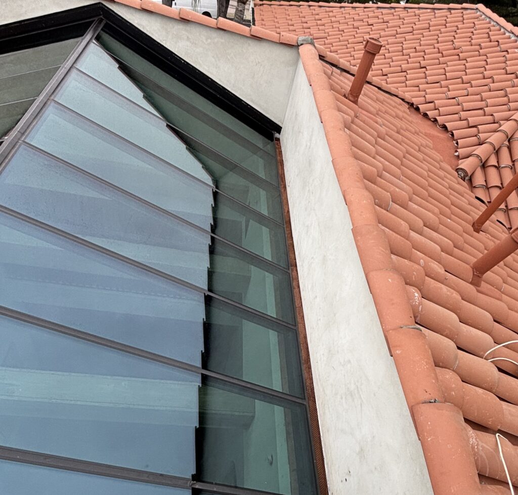 Studio City, Tile Roof, Skylight